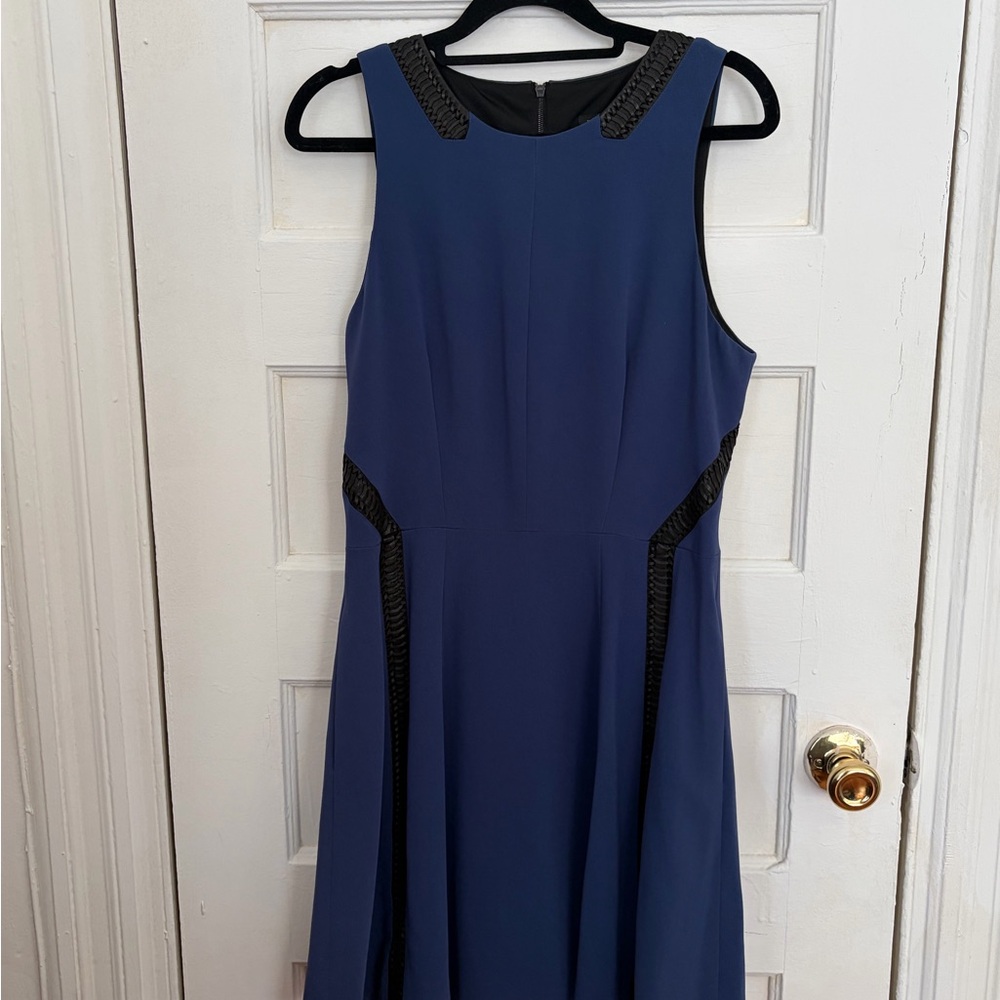 Elegant Blue Sleeveless Dress